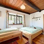Oresak - Walnut House 度假居 *