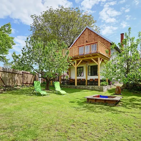 度假居 Oresak - Walnut House *
