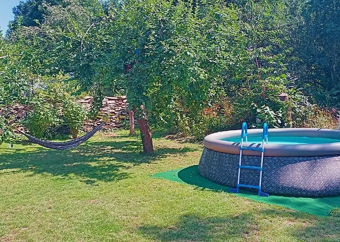 Holiday home Oresak - Walnut House